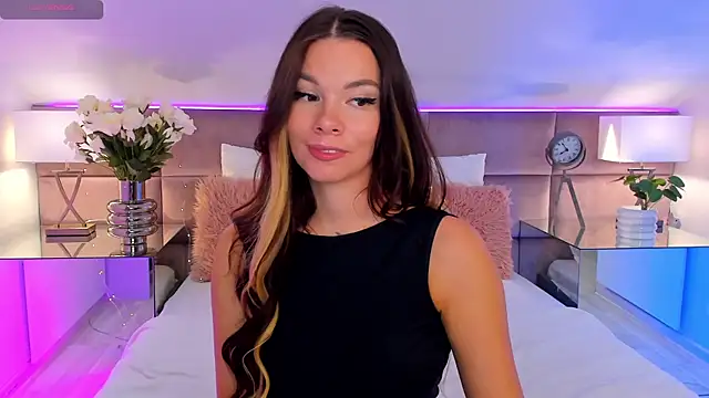 MiaMuse live cam