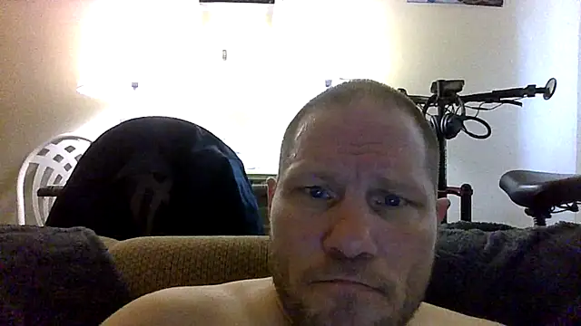 Alwayshard421 live cam on StripChat