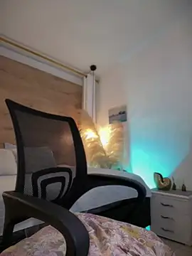 halaaa_1 - Halaaa_1's free webcam - UK Sex Cams