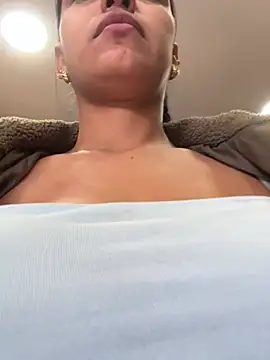 Sara-77 webcam