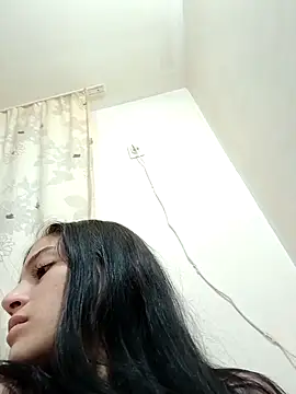Virgin_Pussy_Love webcam