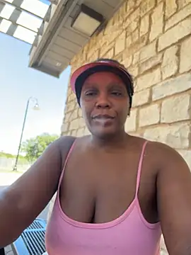 TilaTotti live sex cam