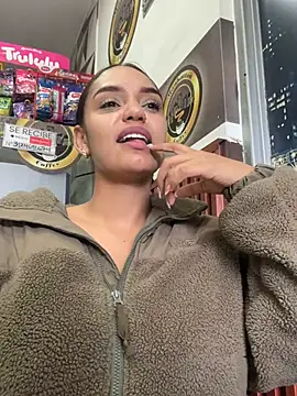 Sara-77 webcam