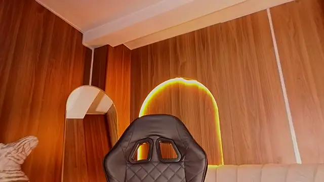 Alina_b_ webcam
