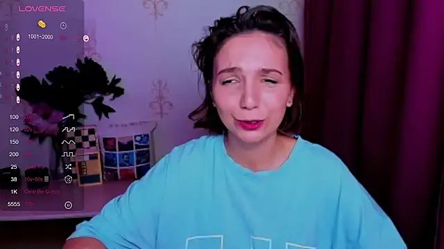 KindHazelHere_ webcam