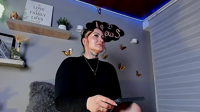 Alexasmith06 live cam on StripChat