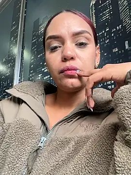 Sara-77 webcam