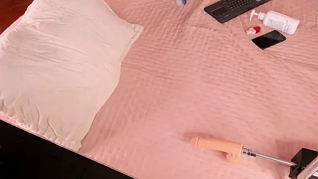 BellaBoobs_