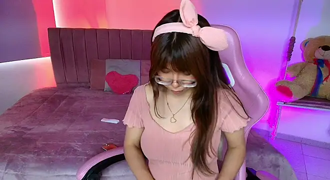 uchiiky_doll webcam