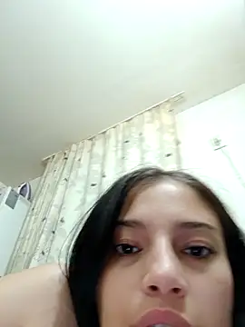 Virgin_Pussy_Love webcam