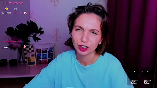 KindHazelHere_ webcam