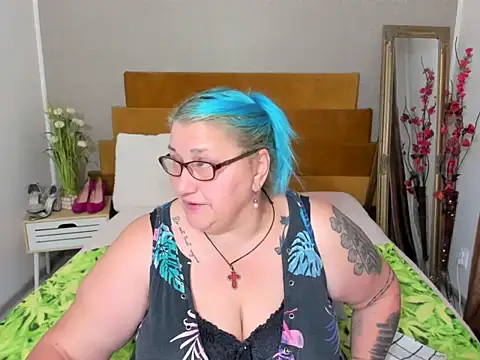 Sugarmommy_69X webcam