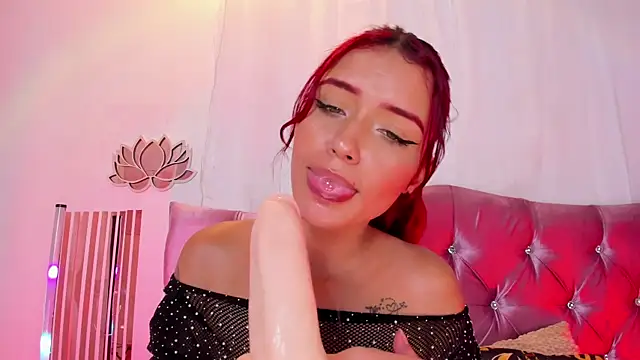 cherry_scarlet_ - Cherry_Scarlet_'s free webcam - UK Sex Cams