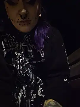 Purple_Coffin666 webcam
