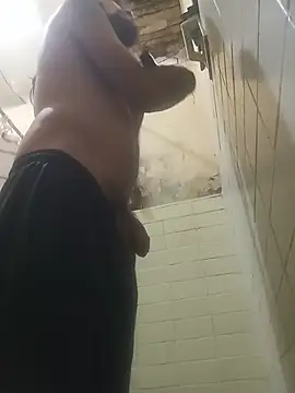 hairy_mannn webcam