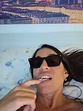 sexy7883 webcam