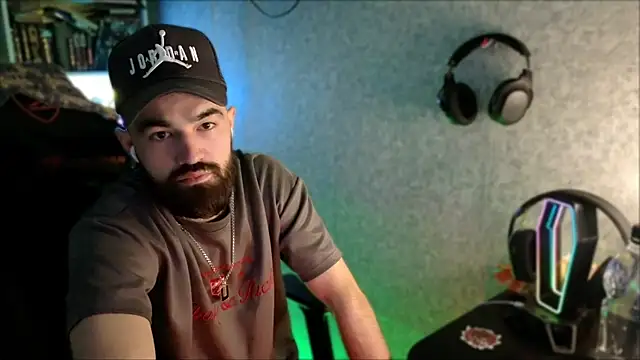_Serious_Man webcam