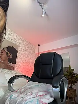 NINI__MOON__ webcam