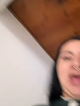Abril_Luv webcam