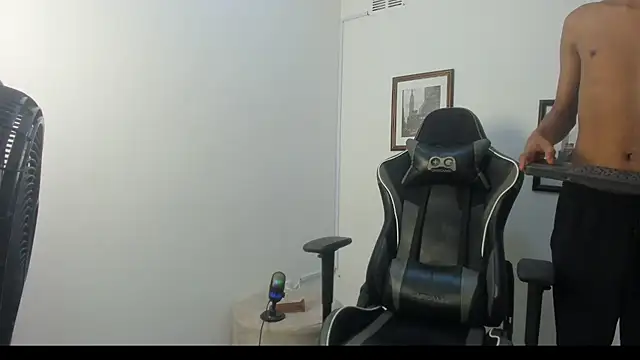 jacob_cum23 live cam on StripChat