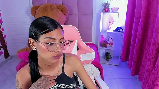 KarlaSlutSkinny__ webcam