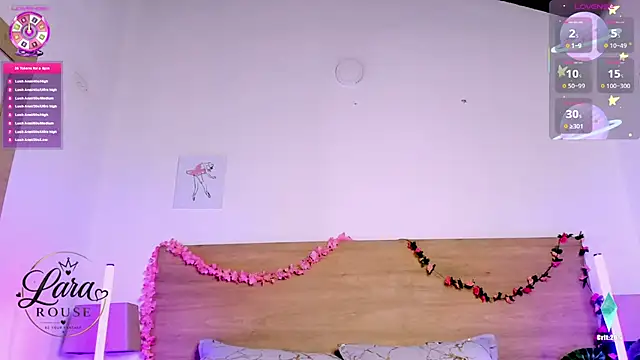 LaraRous webcam
