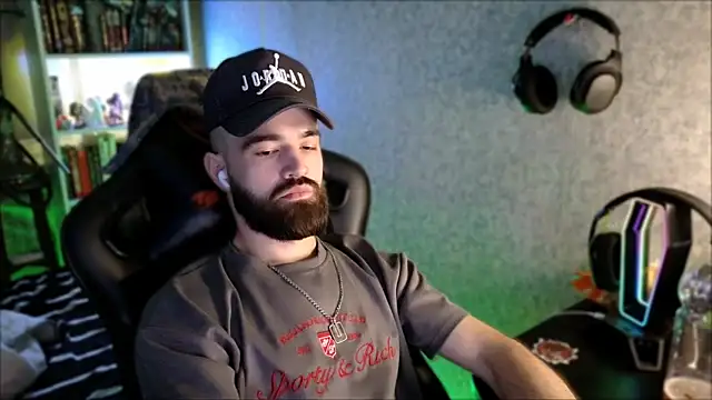 _Serious_Man webcam