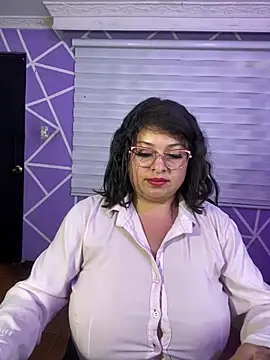 miiaajoness - MiiaaJoness's free webcam - UK Sex Cams