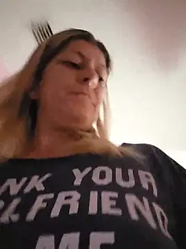 NikkiBlisss webcam