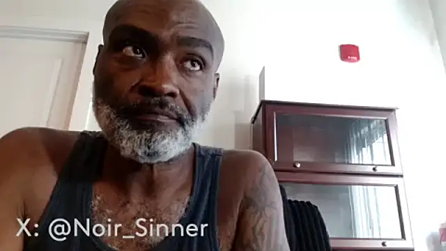sinnernoir (M mature) - naked