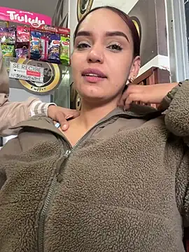 Sara-77 webcam