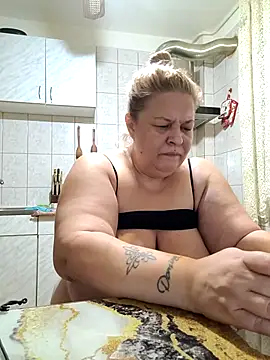 AriannaMilf webcam
