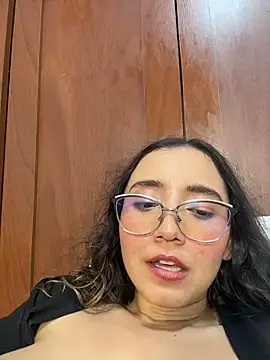 Kay_LustyWife webcam
