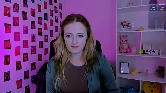 luna_berryy webcam