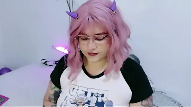 XxGreenGoodxX webcam