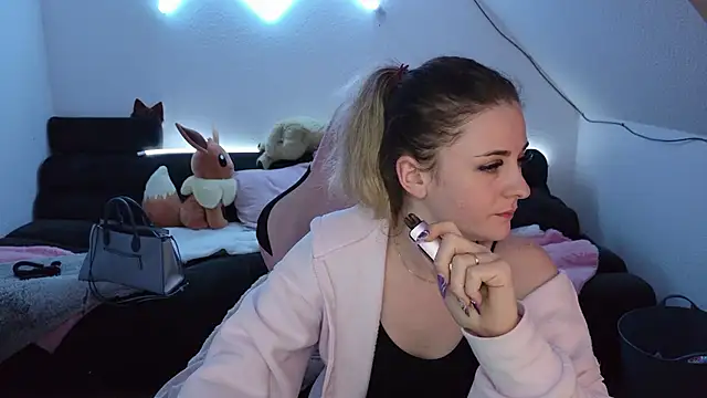 Melly4You webcam