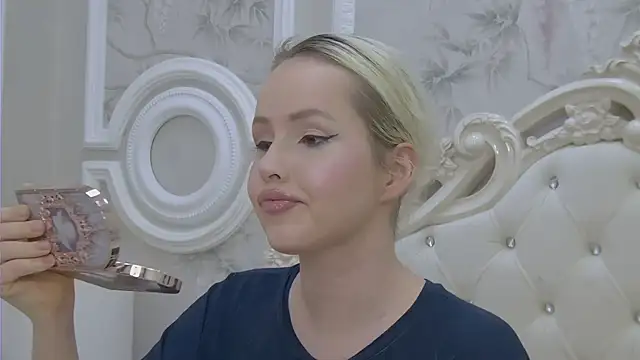 EllieFrosty_ webcam