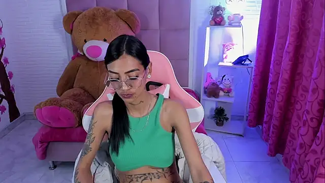 KarlaSlutSkinny__ webcam