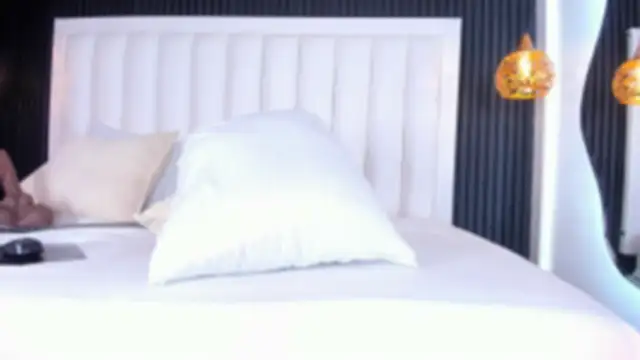 LucieMillerr webcam