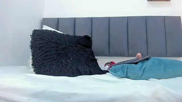 sam_doll_ webcam