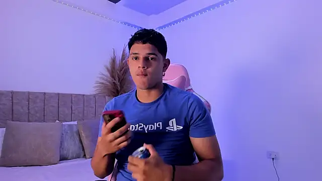 Adrian_Prime_ webcam