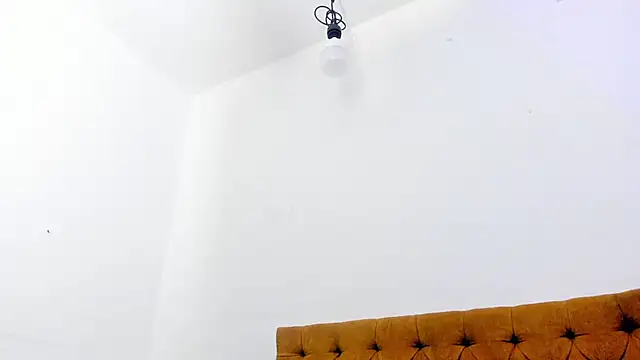 Katty_West webcam