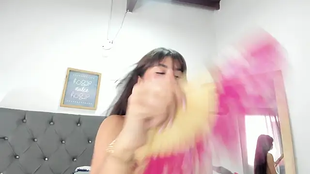 Emma_Sandoval1 webcam