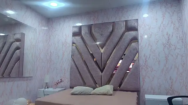 Briony_Walker webcam