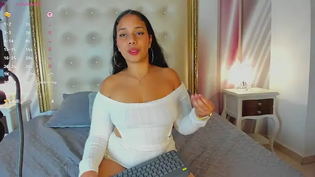 Kiaravegaa webcam