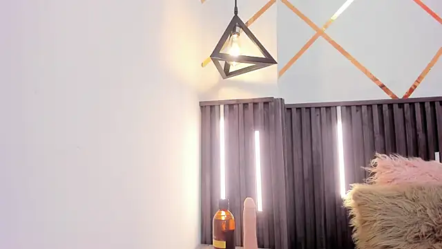 Cherry_Dolls webcam