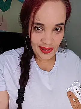 Alondra_zaaens webcam