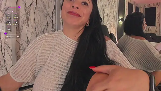 adelinemoretti webcam