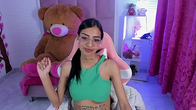 KarlaSlutSkinny__ webcam