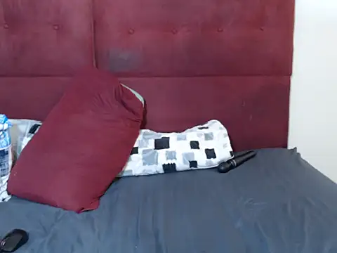 SweetThickEbony01 webcam